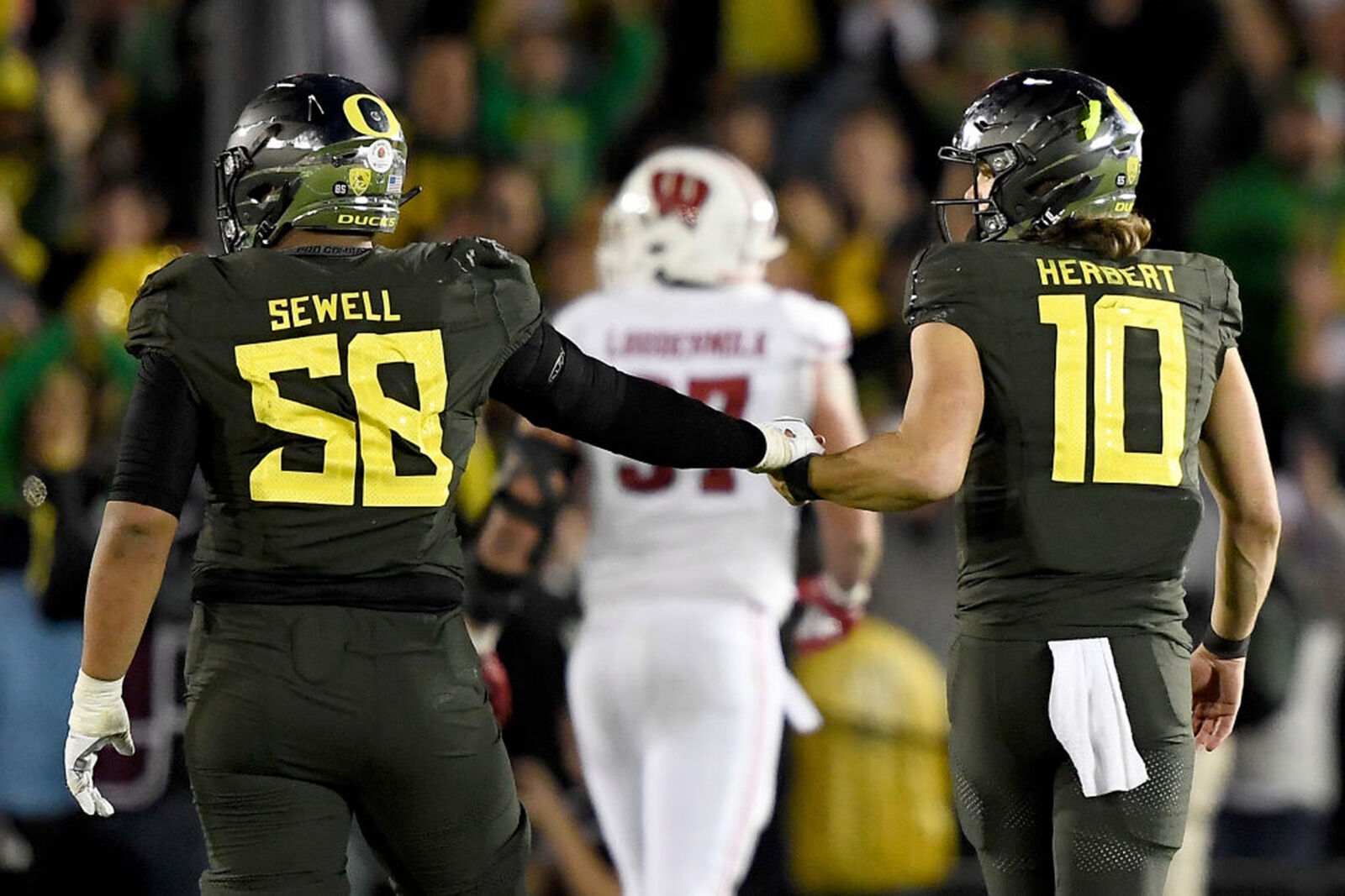 1. Penei Sewell (Jr., Oregon, 6-foot-4, 331 pounds)